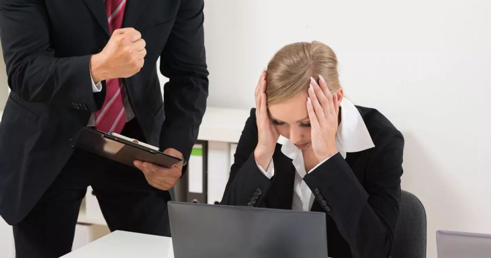 Возврат переплаченной зарплаты: кто прав, кто виноват и как избежать конфликта