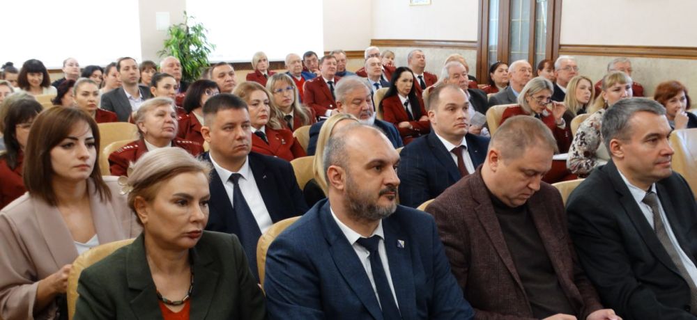 Илья Пестерников: Принял участие в работе коллегии Межрегионального управления Роспотребнадзора по Республике Крым и городу Севастополю, на которой были подведены итоги деятельности Управления и озвучены задачи на 2025 год Илья Пестерников: Принял участие в работе коллегии Межрегионального управления Роспотребнадзора по Республике Крым и городу Севастополю, на которой были подведены итоги деятельности Управления и озвучены задачи на 2025 год