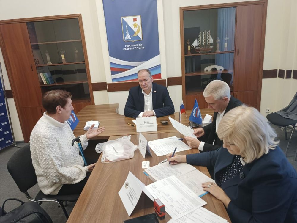 Дмитрий Белик: В рамках региональной недели провел прием граждан по вопросам защиты прав в трудовой сфере