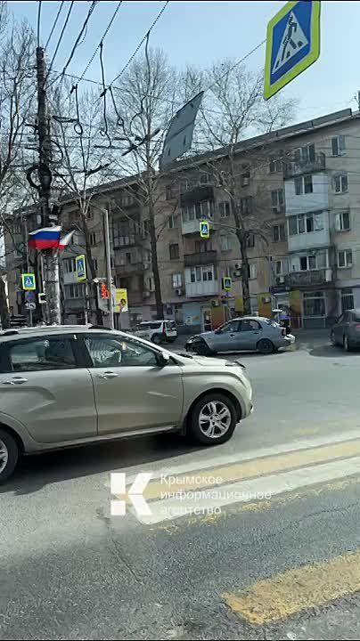На перекрестке улиц Козлова и Севастопольской в крымской столице столкнулись автомобили