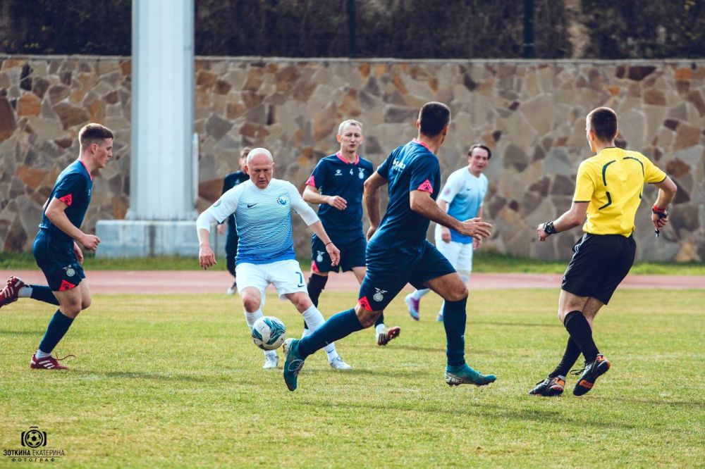 ����� ������: ����� �� �������� 200-����� ����������� ��������� ���� ����� �������� ������ ���������������� ������� � ������������ �� ������������� - ��� ������