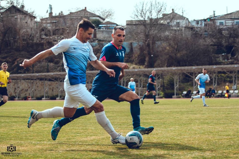 ����� ������: ����� �� �������� 200-����� ����������� ��������� ���� ����� �������� ������ ���������������� ������� � ������������ �� ������������� - ��� ������