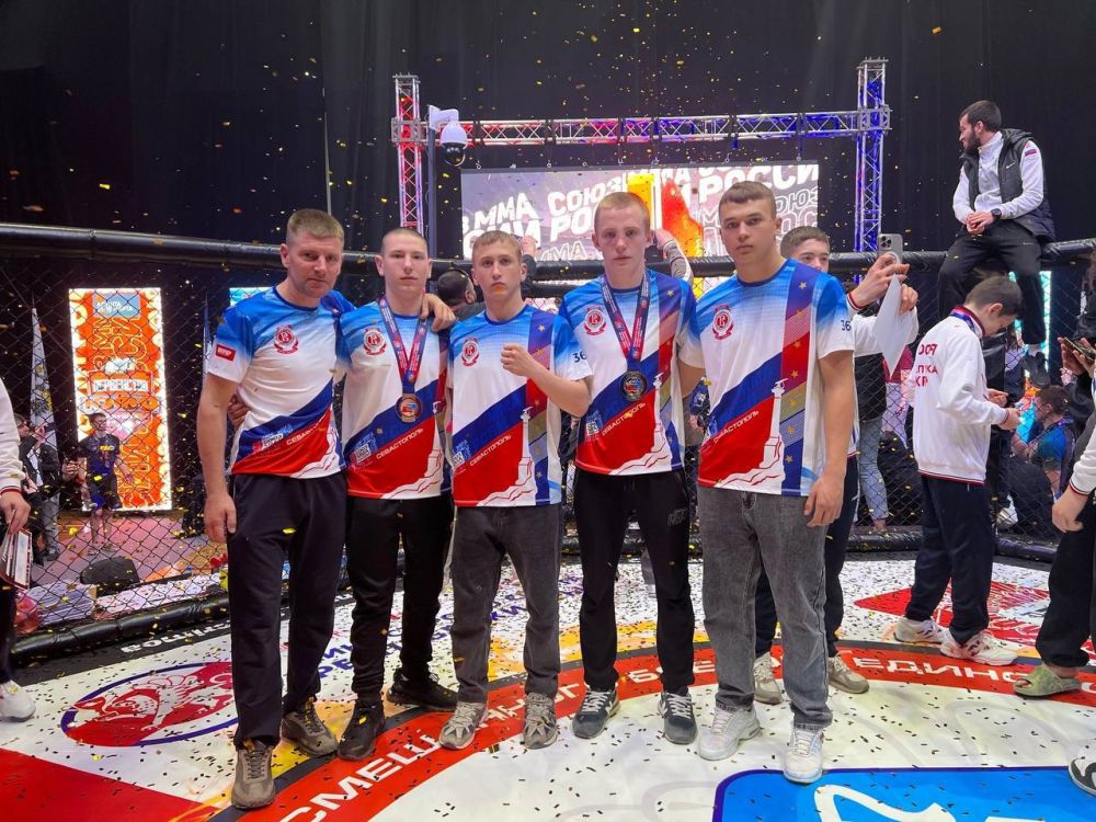 Севастопольские борцы завоевали две медали на Первенстве ЮФО по ММА