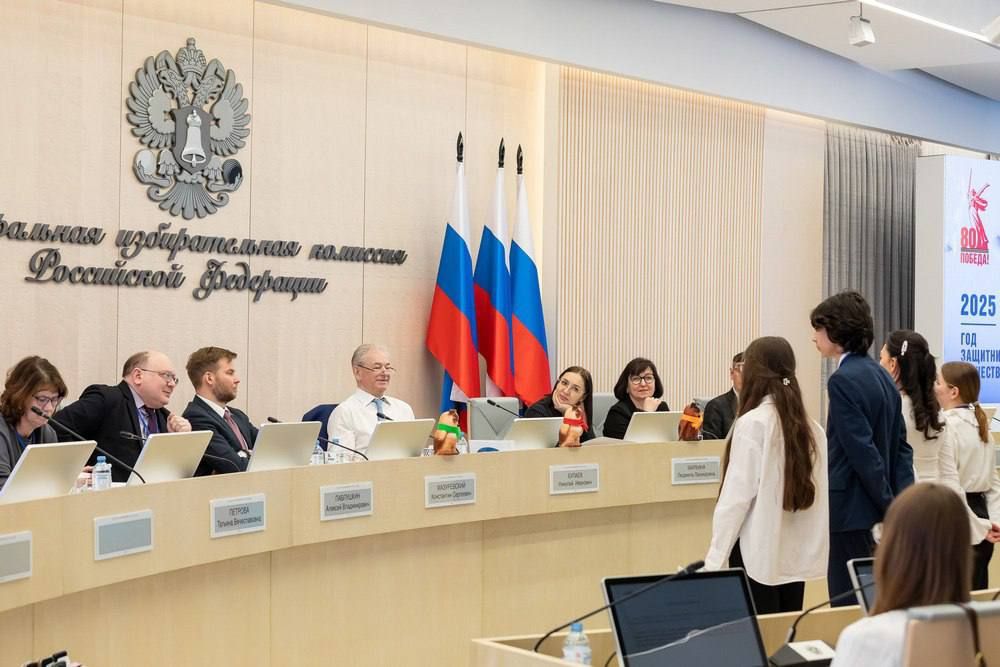 Севастопольские школьницы победили во Всероссийской олимпиаде «Софиум»