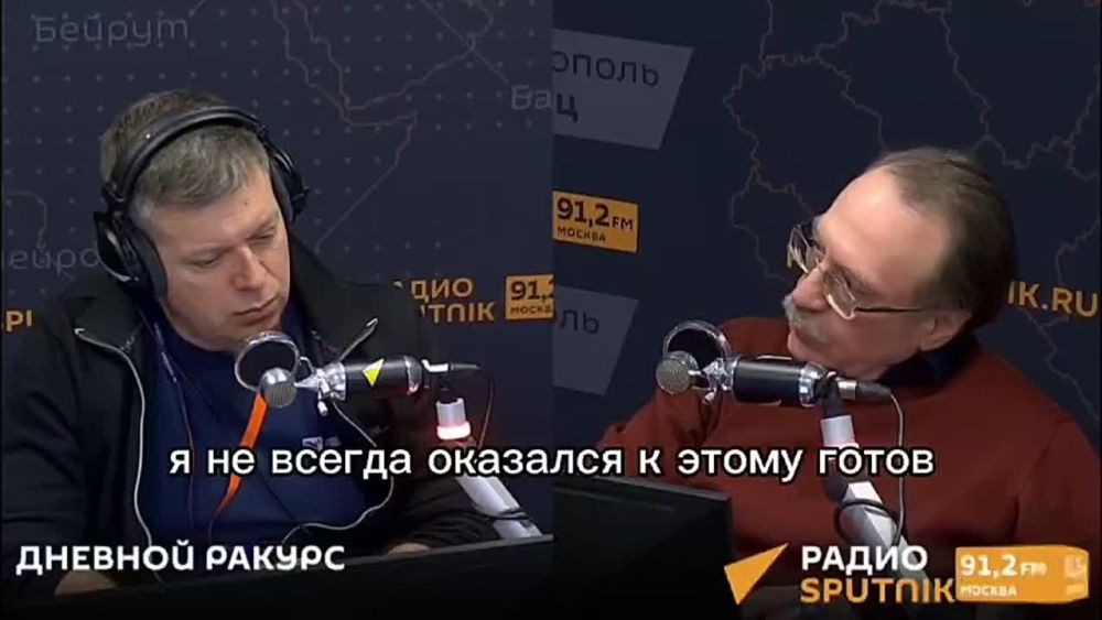 "Я ощущал депрессию": народный артист России Даниил Крамер в эфире радио Sputnik рассказал о концерте, который он провел в прифронтовом госпитале