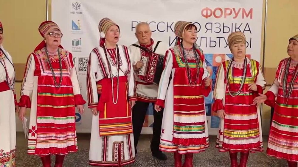 Сохраняем и развиваем. На этой неделе завершился масштабный Форум "Великое русское слово", где мы погрузились в мир русской культуры, языка и традиций Предлагаем вспомнить, как это было ©СеVастопольский внутрипол