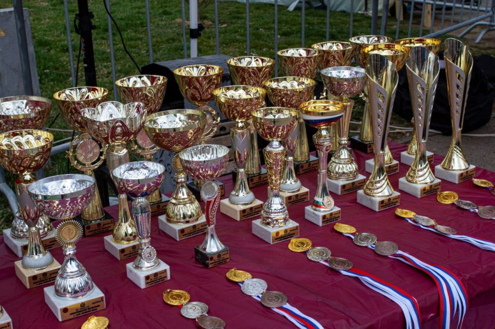 ����� 500 ������� ���������� ����, ����������� � ������ �������� ������ ������� ������� ������� � ��������������� ������������