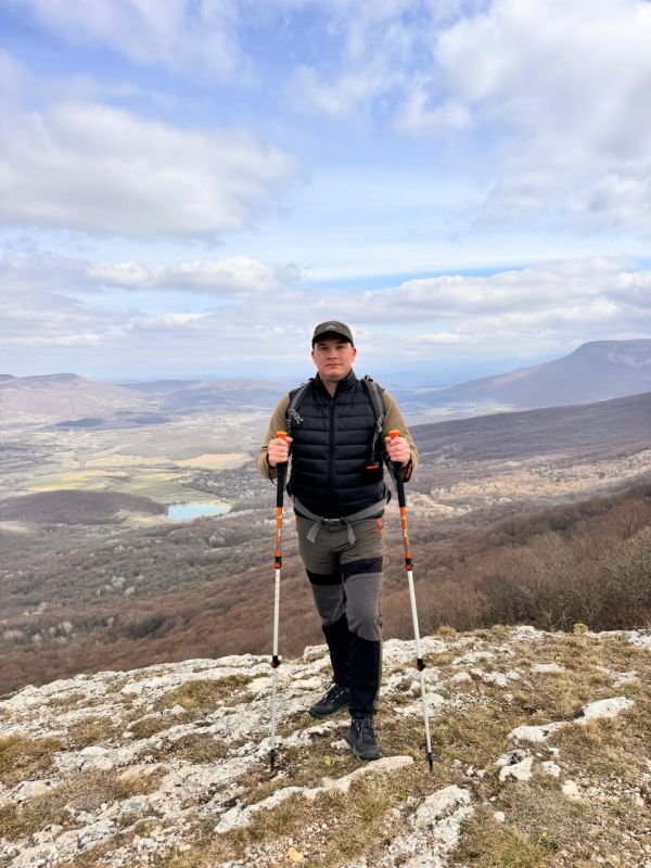 Илья Пестерников: Сегодня на крымском полуострове стоит прекрасная погода, и это отличный повод отправиться в поход по лесным тропам