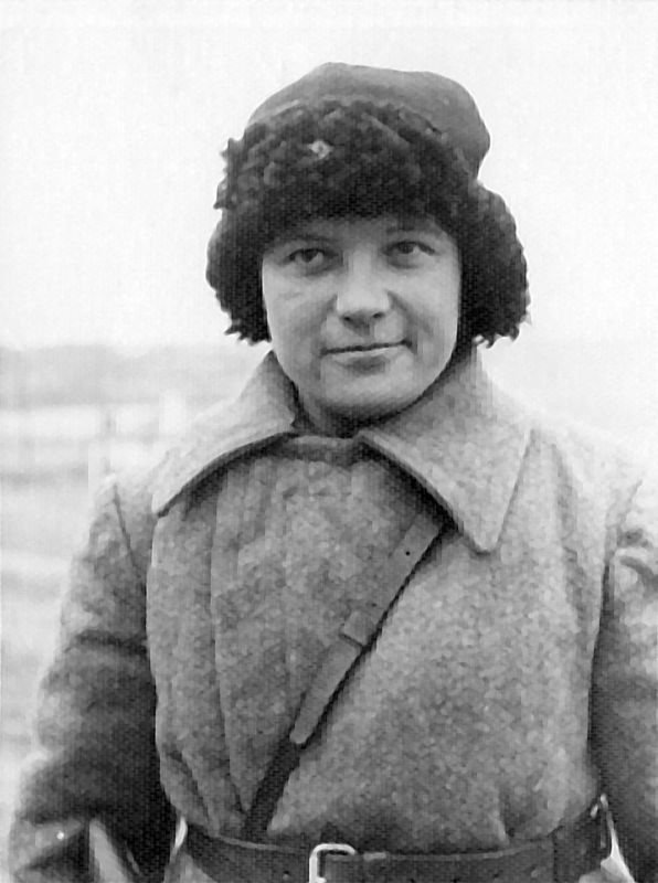 �������� ������: �������, 24 �����, �� �������� �������� ���� � ���� ������� � ������� ������� ������������� ����� ������ � ������ ������ 25-� ���������� �������, ������� ��������� � 1942 ����