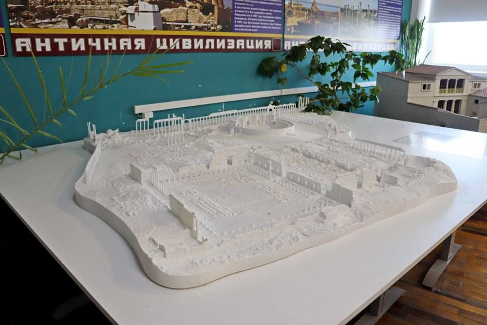 � ����� �������� ����� ������� � ���������� ��������� �������������