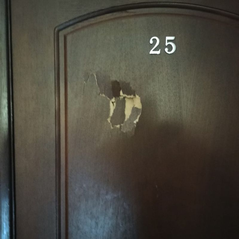 Ломился в двери: в Севастополе задержали пьяного постояльца гостиницы