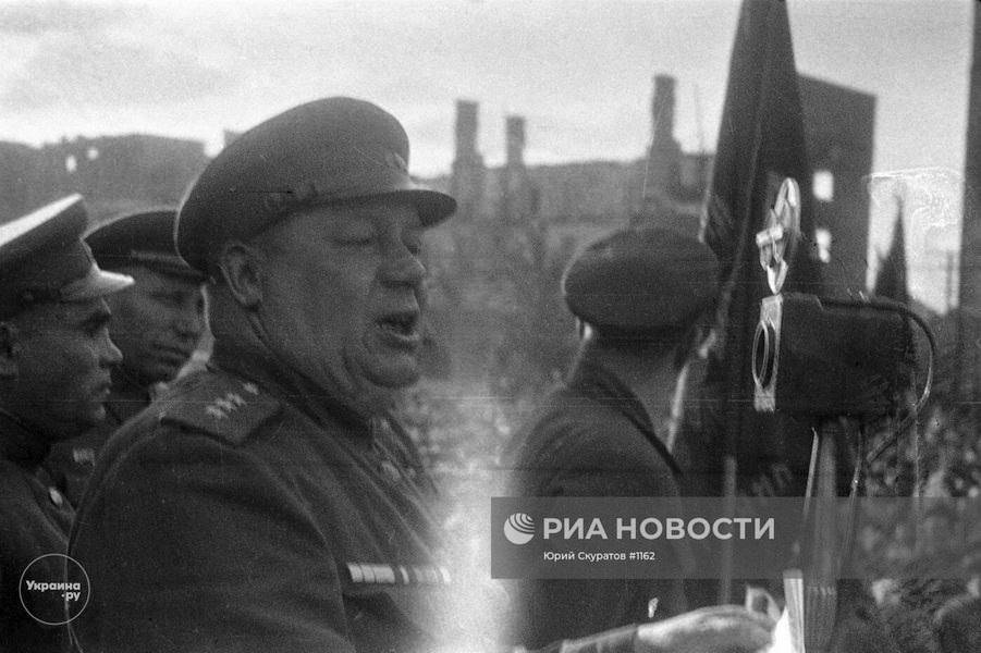 В спецпроекте «Фотоальбом Победы» мы каждый день публикуем небольшую подборку фотографий военных лет