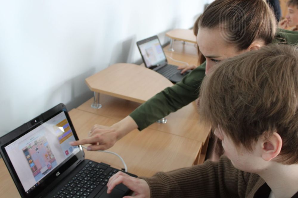 Сегодня провели два Урока цифры в школе №27 в Любимовке Сегодня провели два Урока цифры в школе №27 в Любимовке