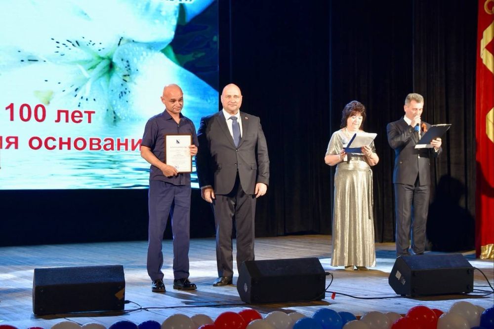 �������� ������: ������� ����������� 100 ��� �� ��� ��������� ���� ���������� � �����������, ������� ����� � ������� �������� ������������ �������������� ������ ������