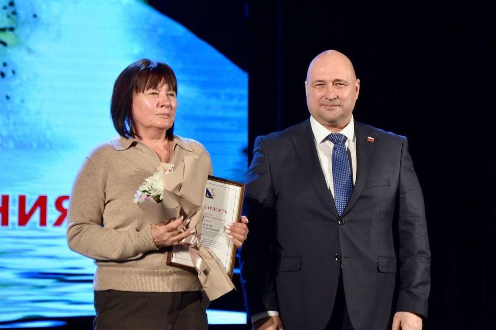 �������� ������: ������� ����������� 100 ��� �� ��� ��������� ���� ���������� � �����������, ������� ����� � ������� �������� ������������ �������������� ������ ������