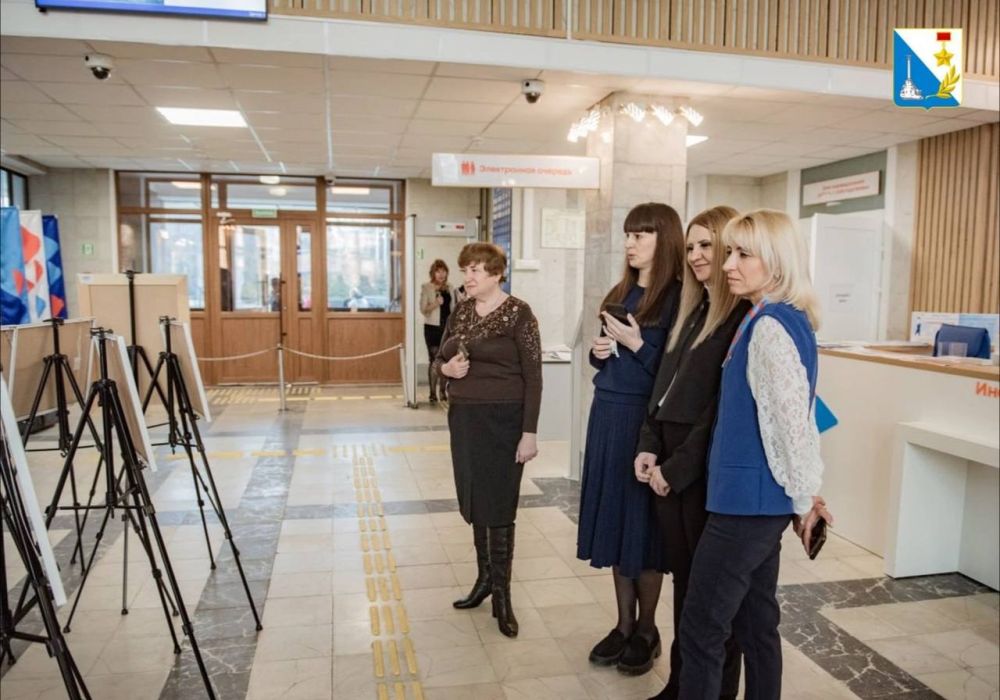 � �������� ������ ������� ������ ��������� �������� � 11-����� ������������� ����� � ������� � 80-����� ������