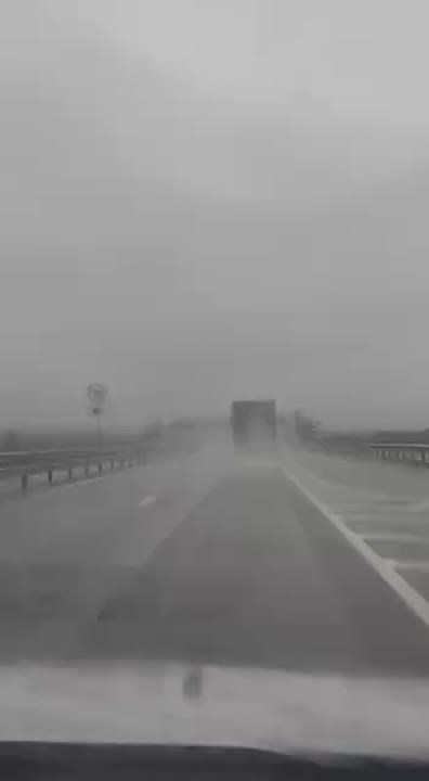 Ливень накрыл трассу "Таврида"