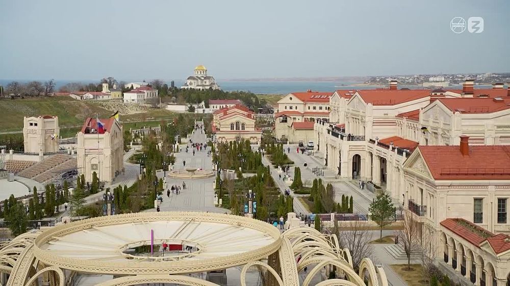 Новый Херсонес открывает горизонты для школьников всей России