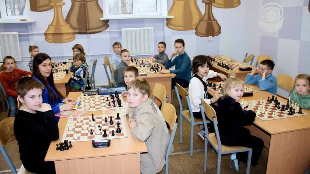 1 � ������ ��������� ������ ����� ��������� ����� ����������� ������-������������� �������� (����)