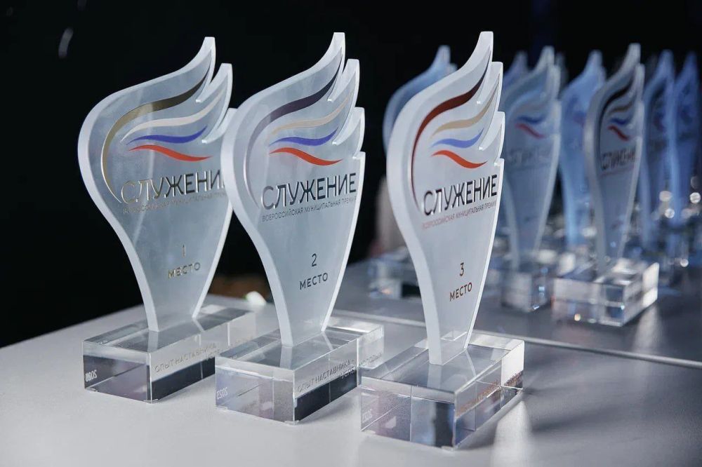 Севастопольцы борются за победу в Народном голосовании Премии «Служение»
