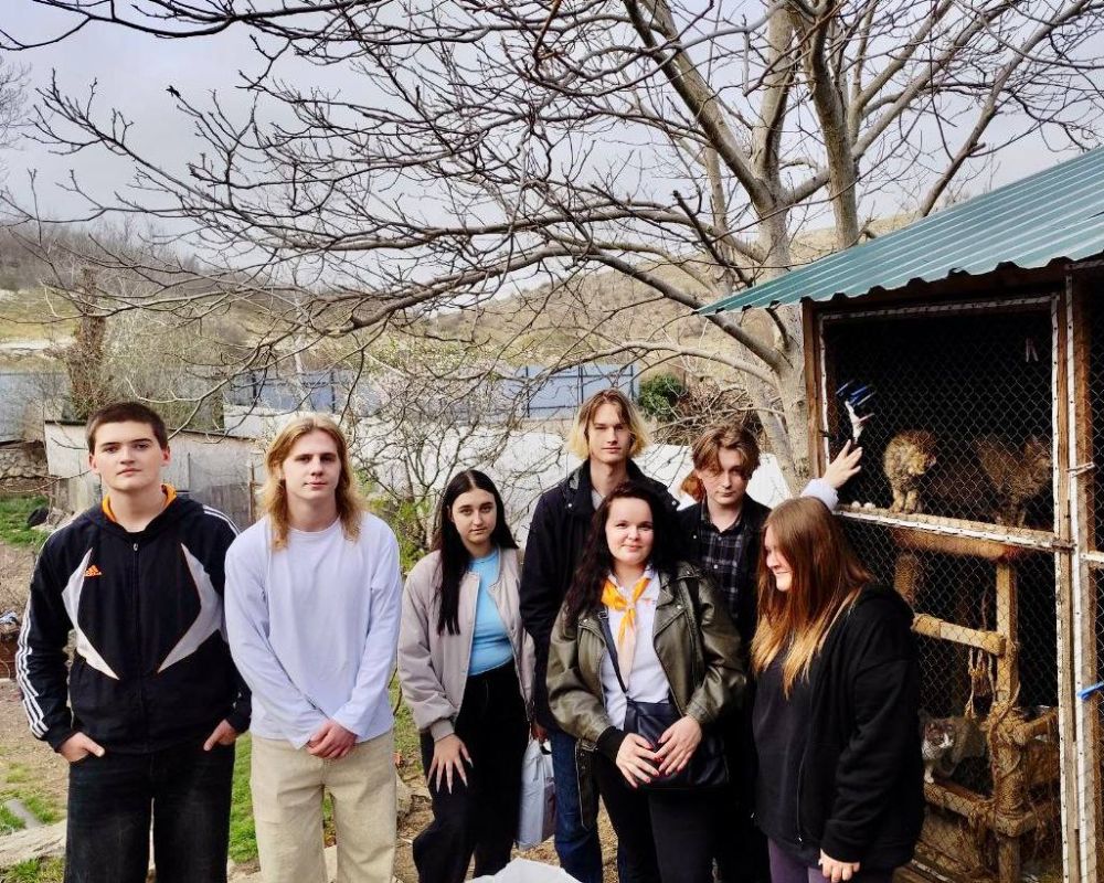 Корм в кошачий дом. В Севастопольском архитектурно-строительном техникуме уже в пятый раз проходит акция «Корм в кошачий дом» Корм в кошачий дом. В Севастопольском архитектурно-строительном техникуме уже в пятый раз проходит акция «Корм в кошачий дом»