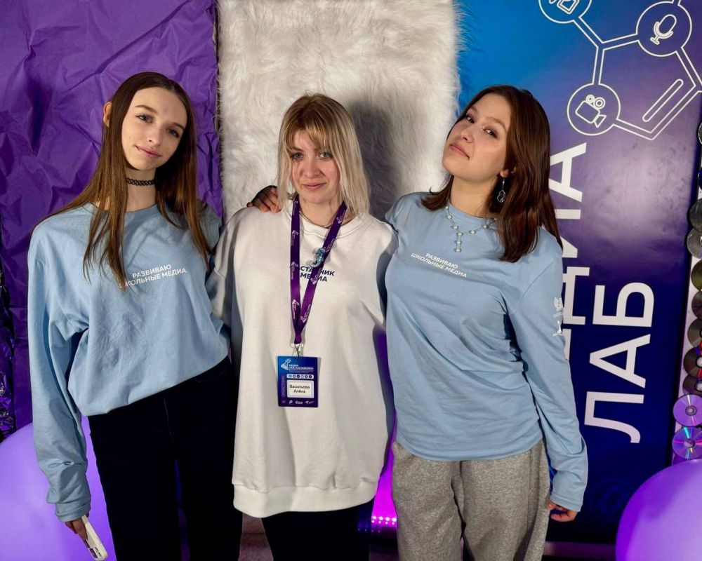 Море идей и инициатив. В ВДЦ «Океан» прошла Всероссийская смена «МедиаЛаб»! В течение трёх недель более 200 школьников изучали секреты создания и продвижения контента, общались с известными журналистами, блогерами и учились... Море идей и инициатив. В ВДЦ «Океан» прошла Всероссийская смена «МедиаЛаб»! В течение трёх недель более 200 школьников изучали секреты создания и продвижения контента, общались с известными журналистами, блогерами и учились...