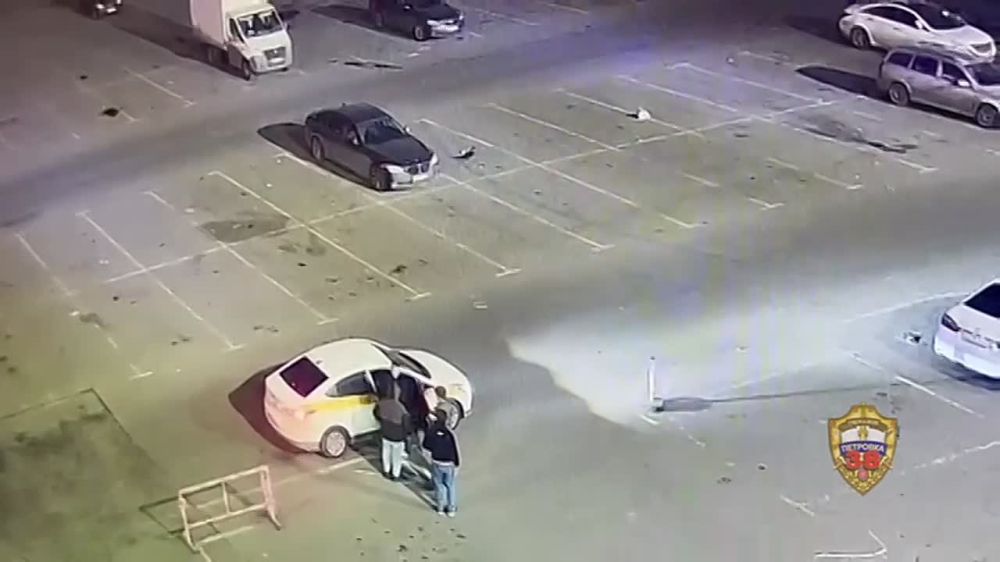     ,      ,   