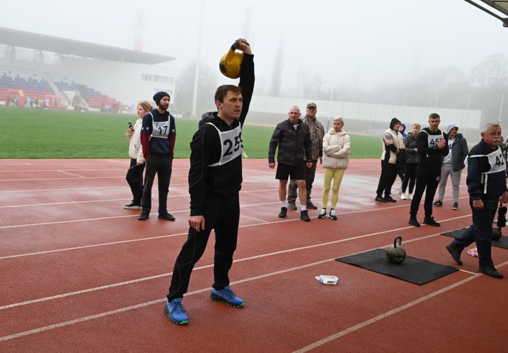 У природы нет плохой погоды, а для спортсменов любая погода - благодать! У природы нет плохой погоды, а для спортсменов любая погода - благодать!