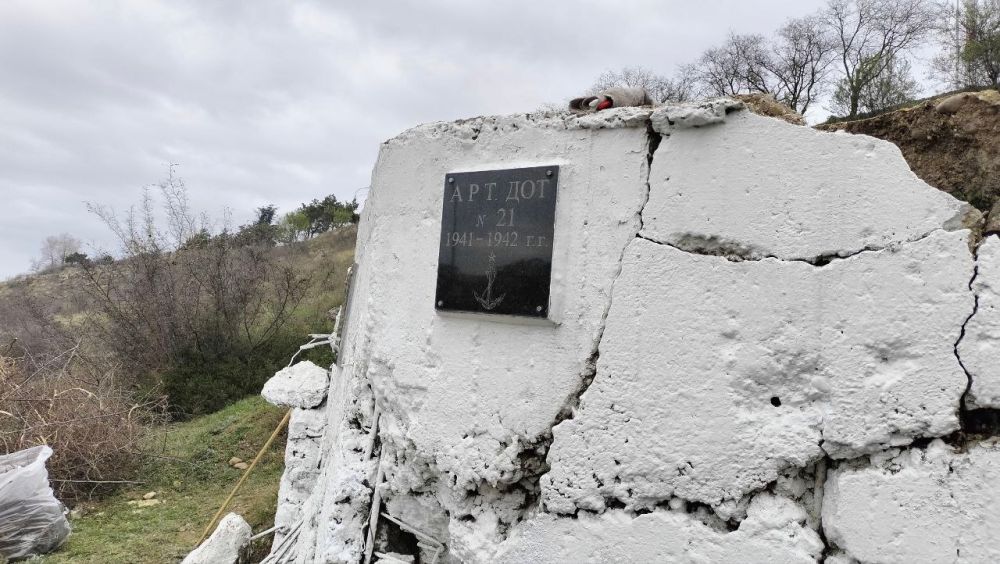 Привели в порядок ДОТ № 21 на Лабораторном шоссе Привели в порядок ДОТ № 21 на Лабораторном шоссе