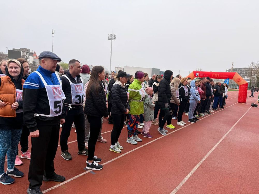 �� �������� ��� ����� 200-����� ������ ��������� ������ � ����� � �������