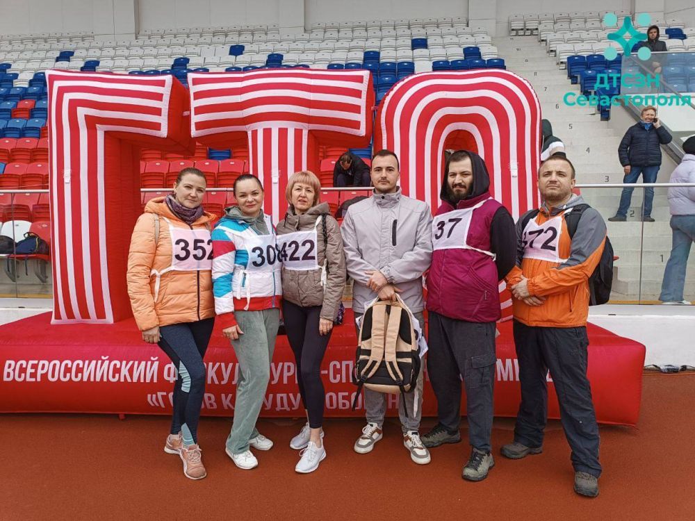 �� �������� ��� ����� 200-����� ������ ��������� ������ � ����� � �������