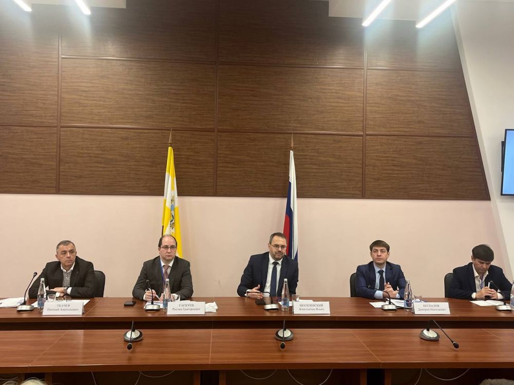 ��������� ���������: ������� � ������ ������ ������� ������� � ������ 3-�� ������ ������������ ��������� ����������� ������������� �������� ������������� ������ � ������ �ղ �. � ������ �������������