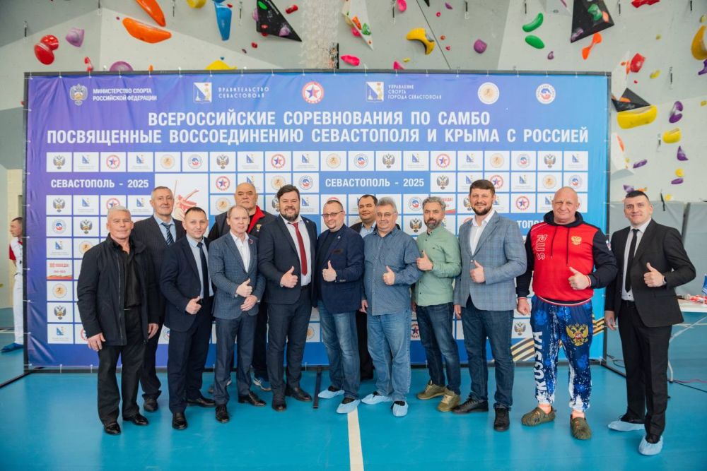 Сергей Резниченко: Поприветствовал всех участников Всероссийских соревнований по самбо на легендарной севастопольской земле! Сергей Резниченко: Поприветствовал всех участников Всероссийских соревнований по самбо на легендарной севастопольской земле!