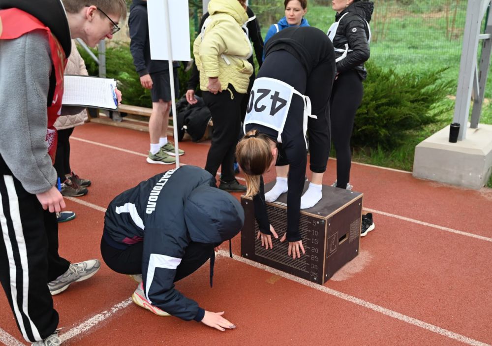 У природы нет плохой погоды, а для спортсменов любая погода - благодать! У природы нет плохой погоды, а для спортсменов любая погода - благодать!