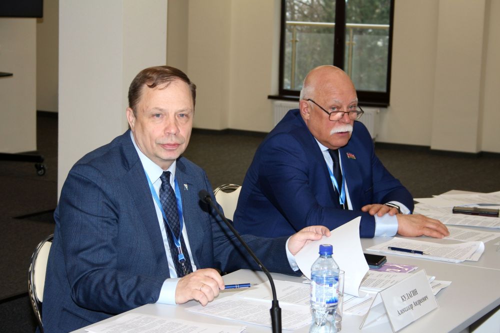 ��������� �������: � ������ ������ XLII ����������� ����-���������� ������������� ���������� ������ ��������� �������� �� ���������� ��������, ����� � ���������������