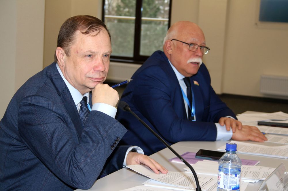 ��������� �������: � ������ ������ XLII ����������� ����-���������� ������������� ���������� ������ ��������� �������� �� ���������� ��������, ����� � ���������������