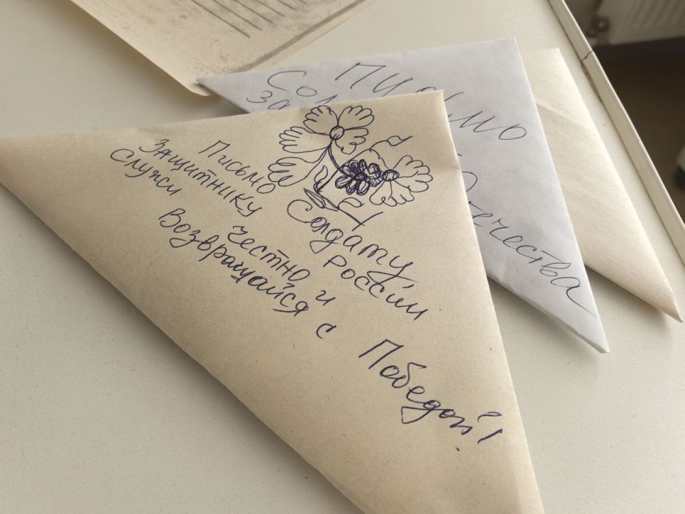 В марте этого года севастопольское отделение партии ЕР передало военным 3 тонны гумпомощи