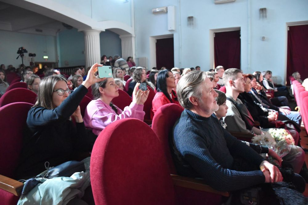 ������ �ART STARS�: 25 ��� ����������