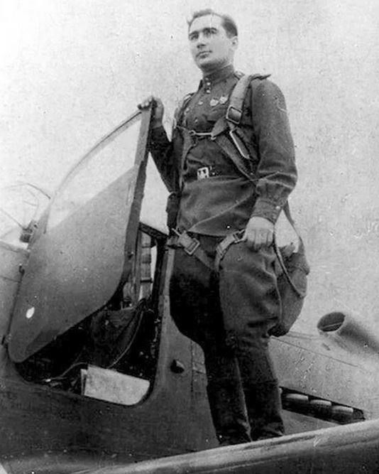 Виктор Колядин — почетный гражданин города-героя Севастополя и Заслуженный летчик СССР