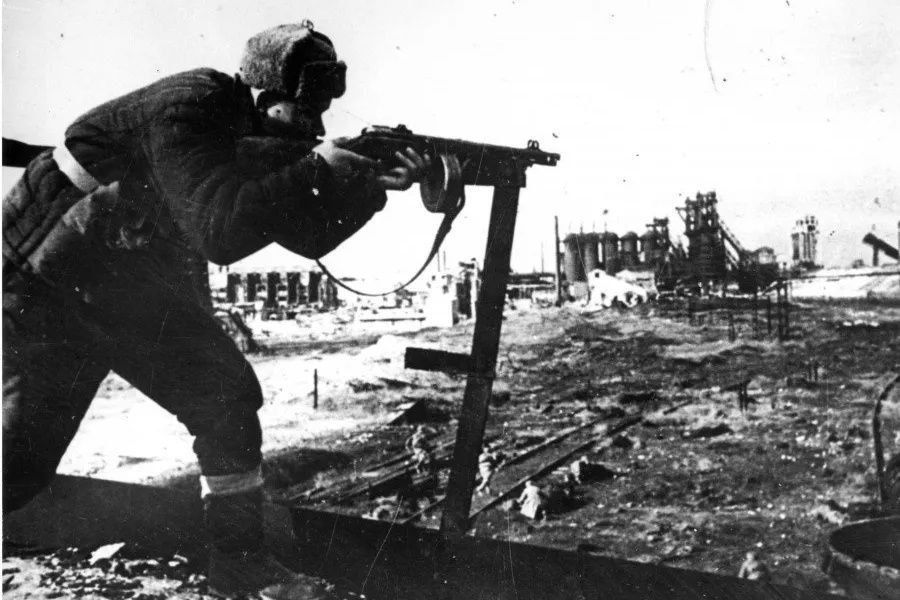 Владимир Константинов: 8 апреля 1944 года началась Крымская стратегическая наступательная операция, в результате которой наш полуостров был освобожден от немецко-фашистских захватчиков