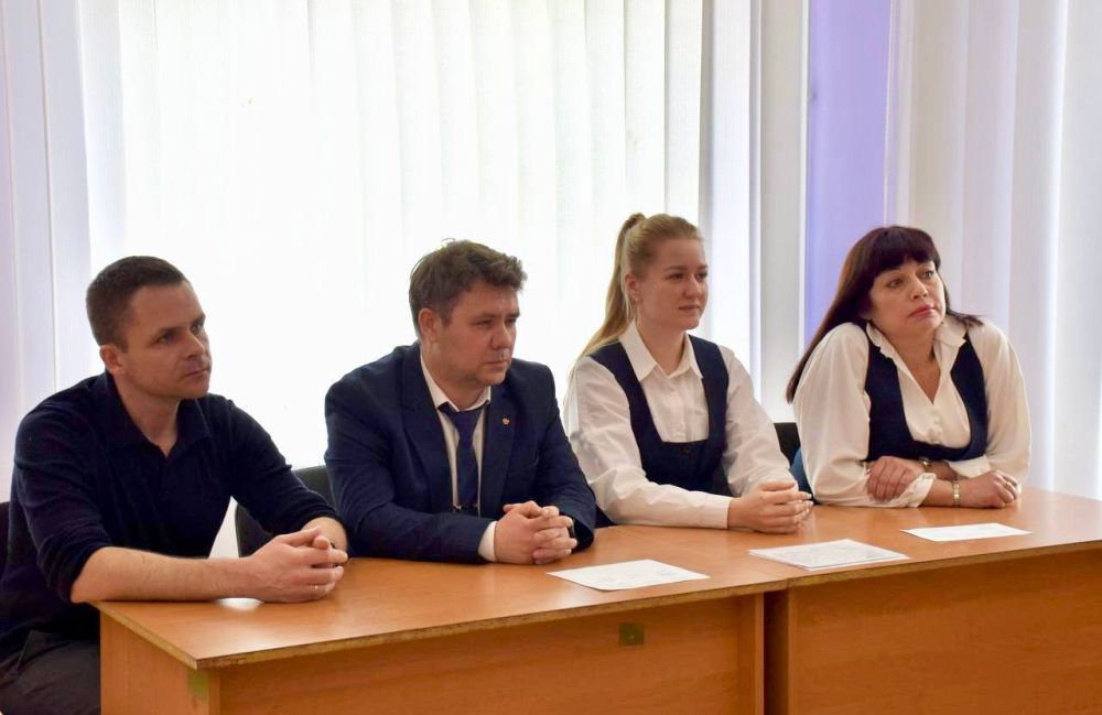 В Севастополе завершился финальный этап регионального конкурса «Учитель года – 2025» В Севастополе завершился финальный этап регионального конкурса «Учитель года – 2025»