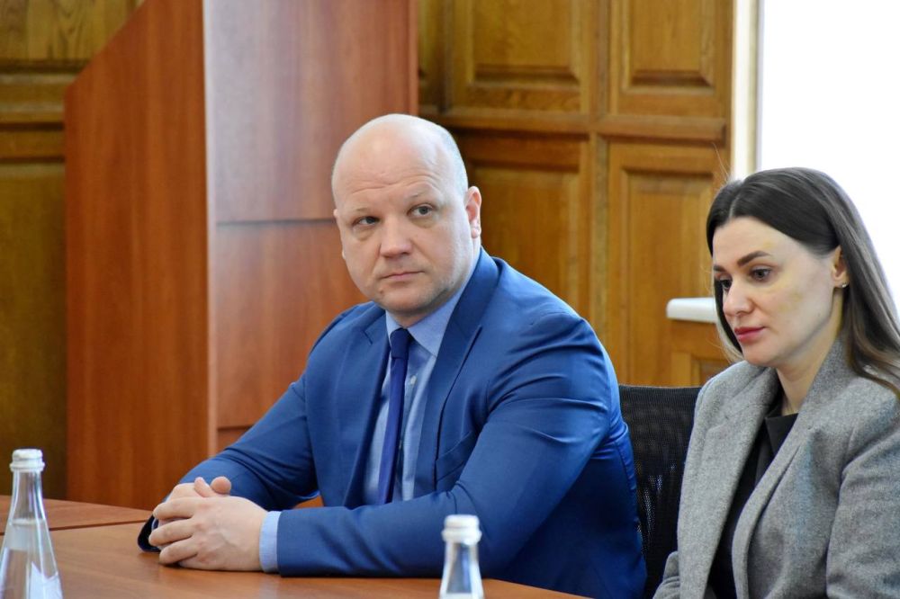 Денис Кондратьев: Накануне принял участие в расширенном заседании комитета по образованию, науке, культуре, спорту и молодежной политике, где обсудили реализацию основных задач Управления по делам молодежи города Севастополя... Денис Кондратьев: Накануне принял участие в расширенном заседании комитета по образованию, науке, культуре, спорту и молодежной политике, где обсудили реализацию основных задач Управления по делам молодежи города Севастополя...