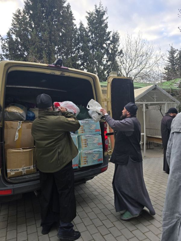 Священнослужители Севастополя собрали посылки для участников СВО Священнослужители Севастополя собрали посылки для участников СВО