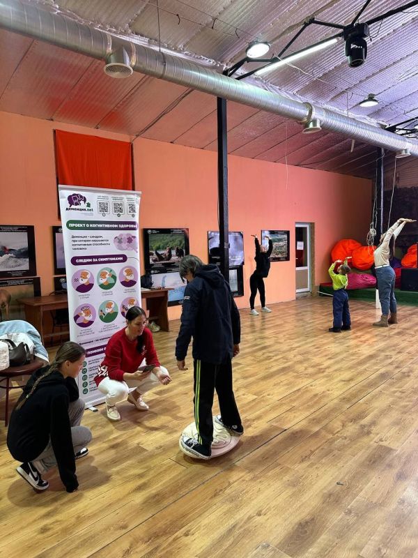 Севастопольцы присоединились к акции «Будь здоров, как космонавт!» Севастопольцы присоединились к акции «Будь здоров, как космонавт!»