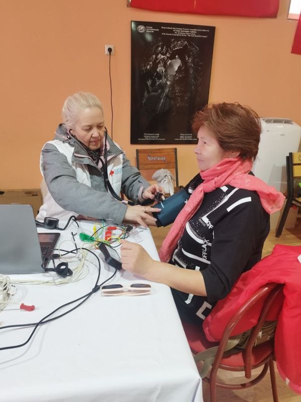 Севастопольцы присоединились к акции «Будь здоров, как космонавт!» Севастопольцы присоединились к акции «Будь здоров, как космонавт!»