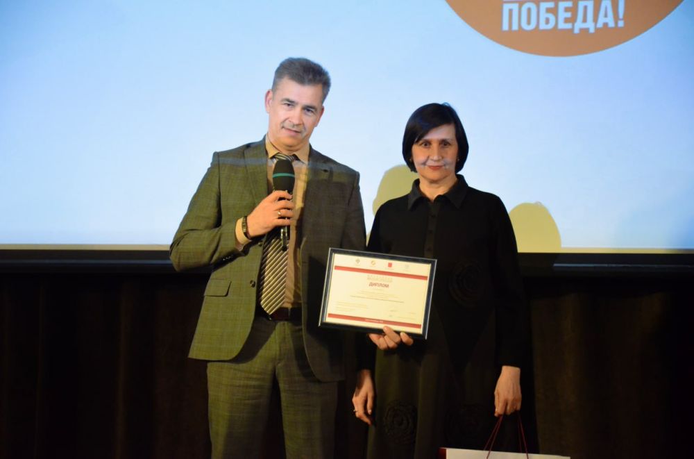 Александр Малькевич: Как писать О ГЕРОЯХ и ДЛЯ ГЕРОЕВ? Почему важно рассказывать о героях-земляках СЕГОДНЯ, а не «когда боль утихнет»? Как противостоять профашистской пропаганде, которая становится доступной подрастающему... Александр Малькевич: Как писать О ГЕРОЯХ и ДЛЯ ГЕРОЕВ? Почему важно рассказывать о героях-земляках СЕГОДНЯ, а не «когда боль утихнет»? Как противостоять профашистской пропаганде, которая становится доступной подрастающему...