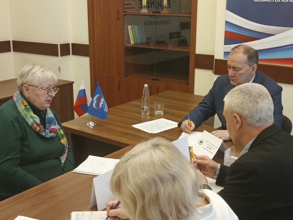 Дмитрий Белик: В рамках региональной недели провел прием граждан по вопросам жилищно-коммунального хозяйства