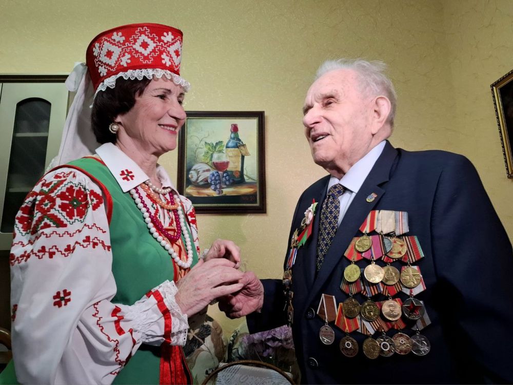 В Севастополе проходит акция "В гости к ветерану"