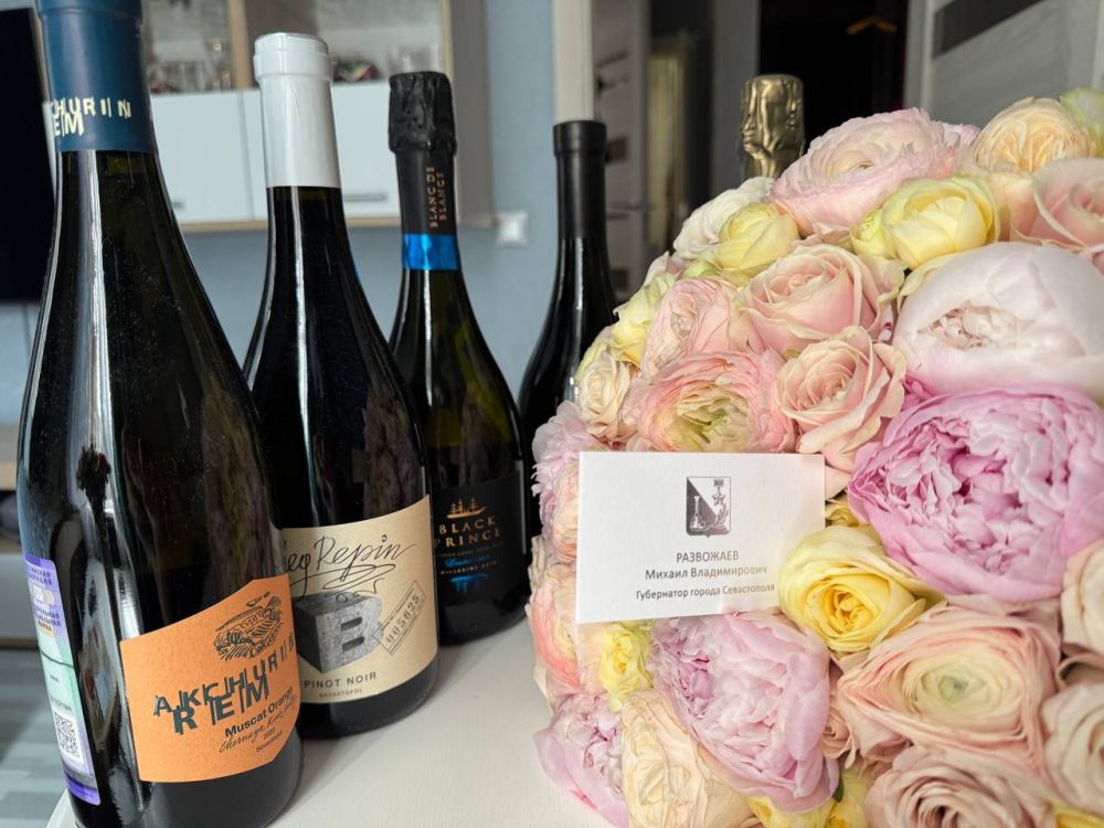 Ольга Курлаева: - Телеграмма, телеграмма!!! Ольга Курлаева: - Телеграмма, телеграмма!!!