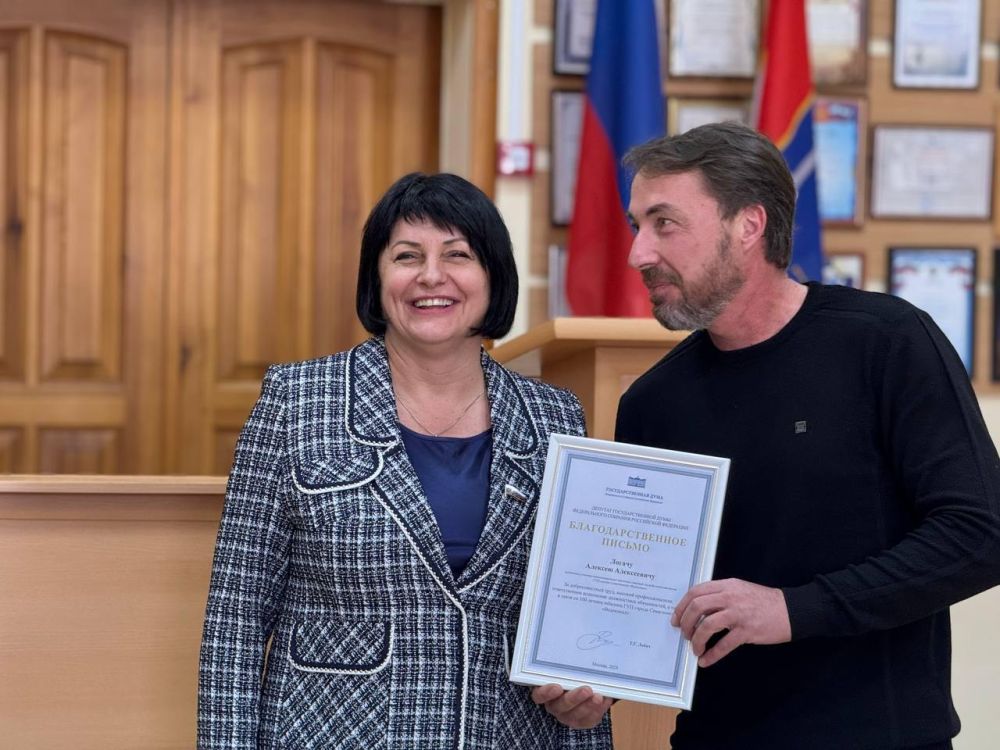 ������� �����: 1 ������ ��������������� ���������� ������� 100-������ ������